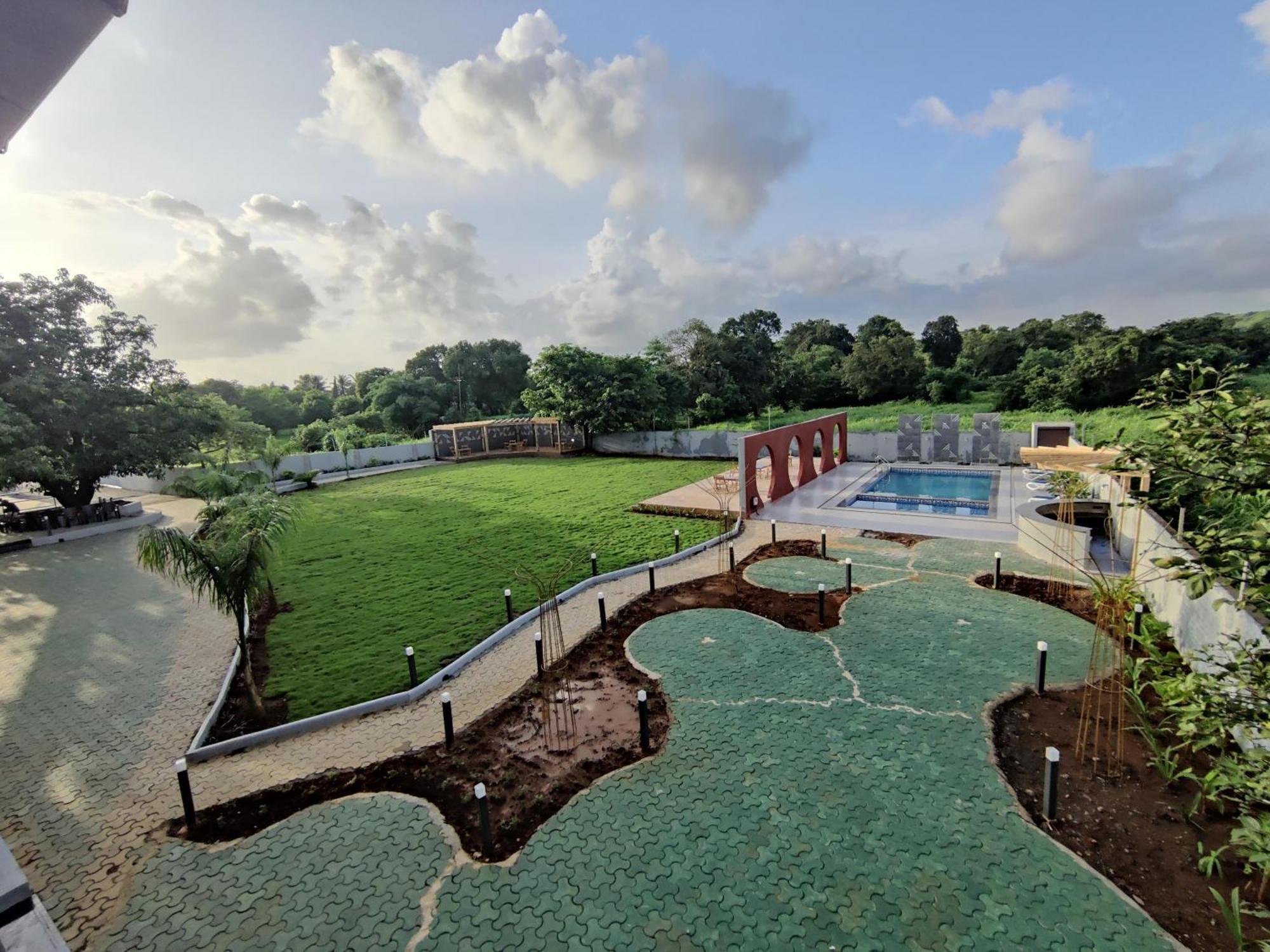 Pushp Vatika Resort & Lawns Navi Mumbai Luaran gambar