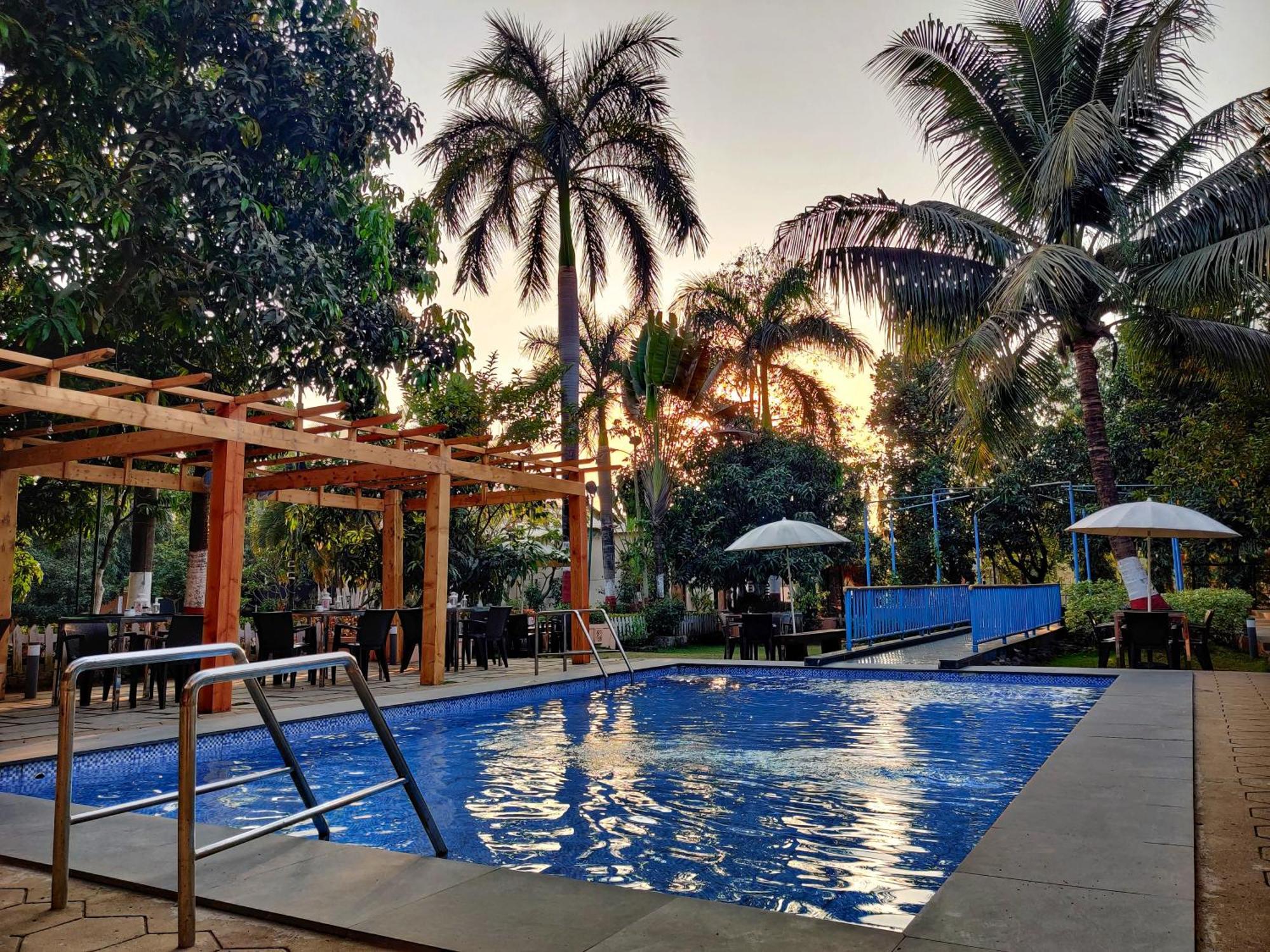 Pushp Vatika Resort & Lawns Navi Mumbai Luaran gambar