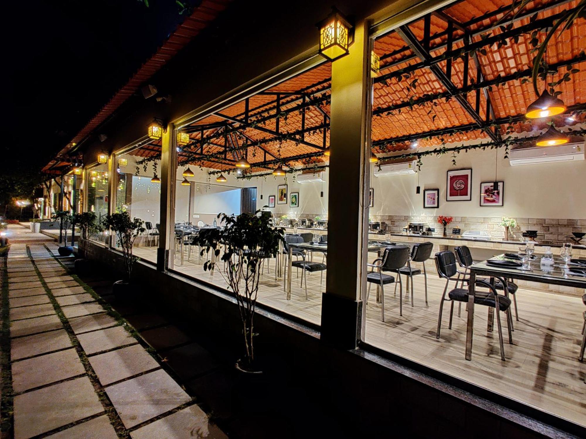 Pushp Vatika Resort & Lawns Navi Mumbai Luaran gambar
