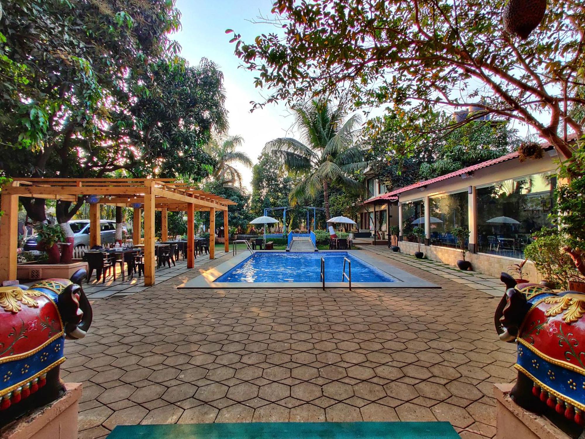 Pushp Vatika Resort & Lawns Navi Mumbai Luaran gambar